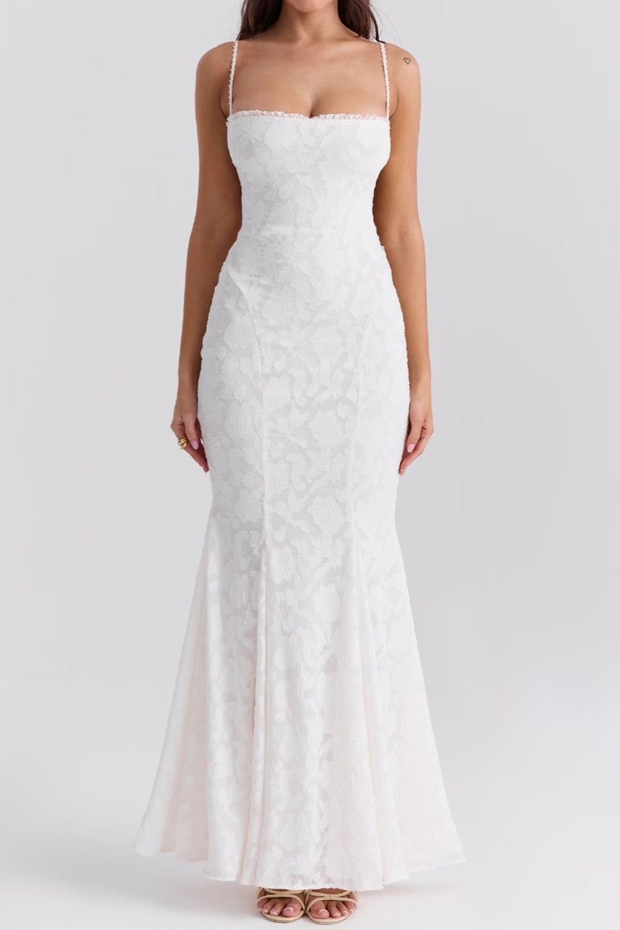 Amoura Maxi