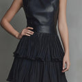 Noir Layer Mini