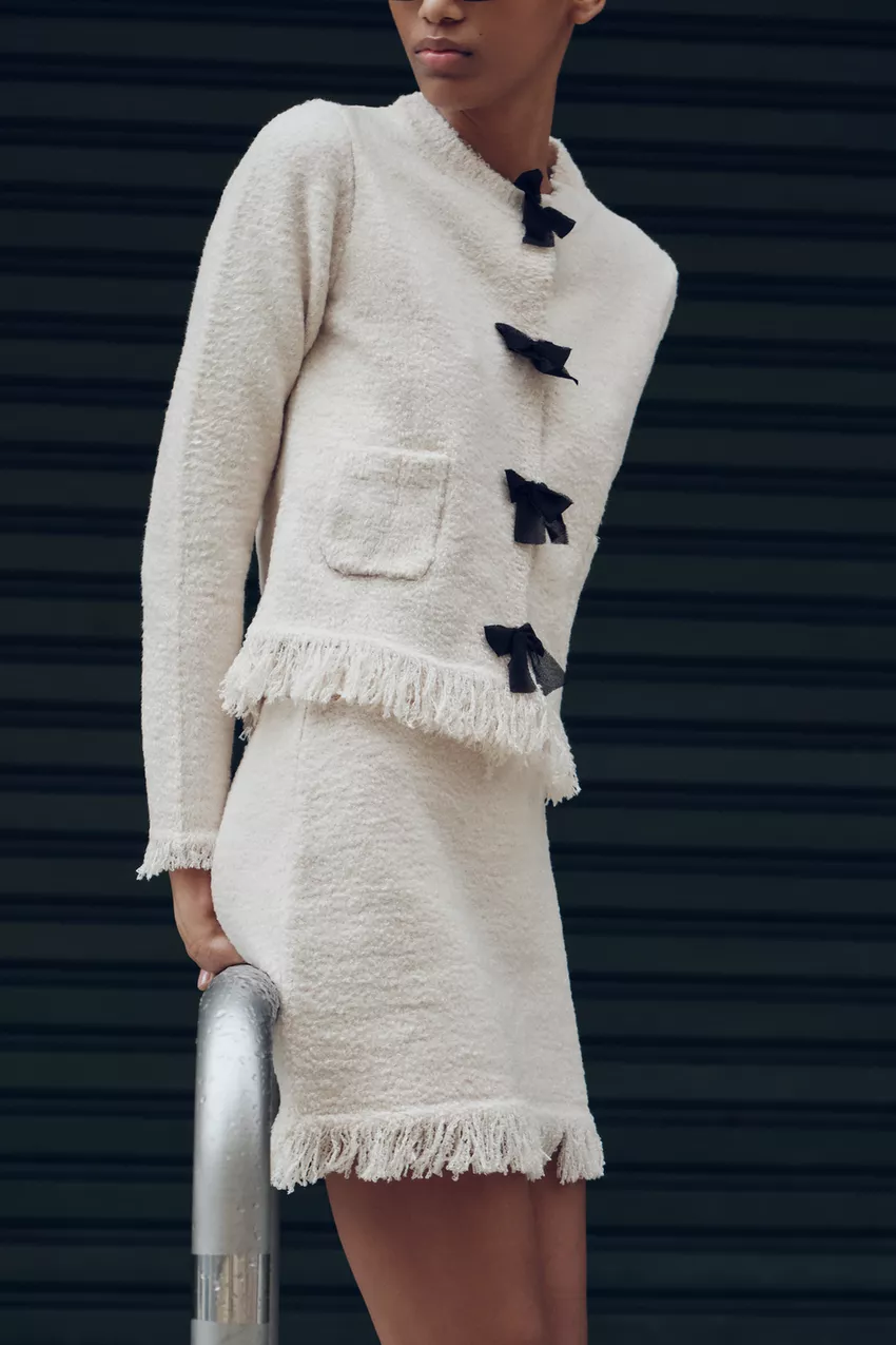 Beige Bow Set