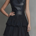 Noir Layer Mini